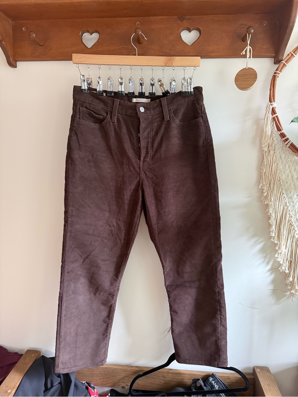 Levi's Straight Leg Corduroy Pants in Chocolate Brown